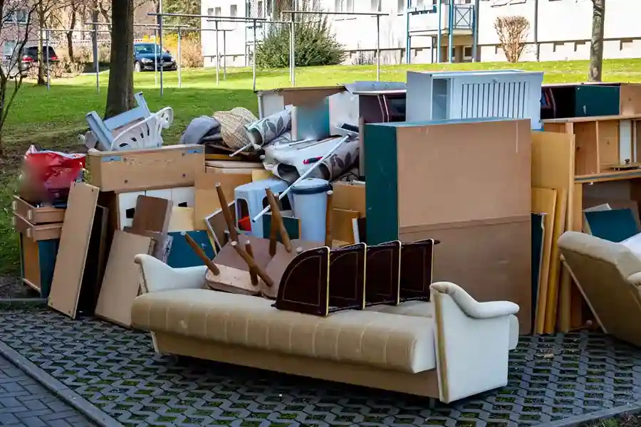 Benefits Of Professional Junk Removal Services in San Tan Valley, AZ Benefits Of Professional Junk Removal Services in San Tan Valley, AZ