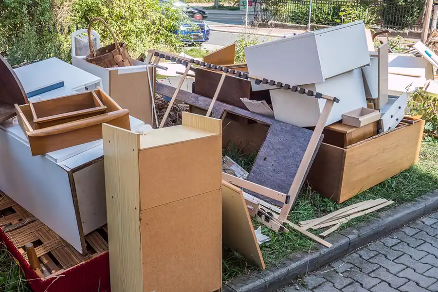When To Hire A Junk Removal Service For Your Home in San Tan Valley, AZ When To Hire A Junk Removal Service For Your Home in San Tan Valley, AZ